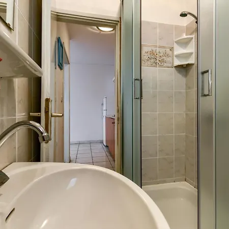 Fuer 4 Personen Mit Privatsphaere *