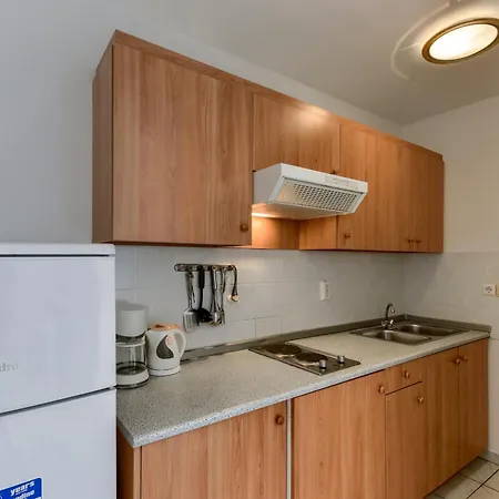Fuer 4 Personen Mit Privatsphaere