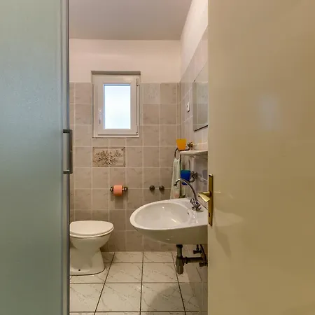 Fuer 4 Personen Mit Privatsphaere