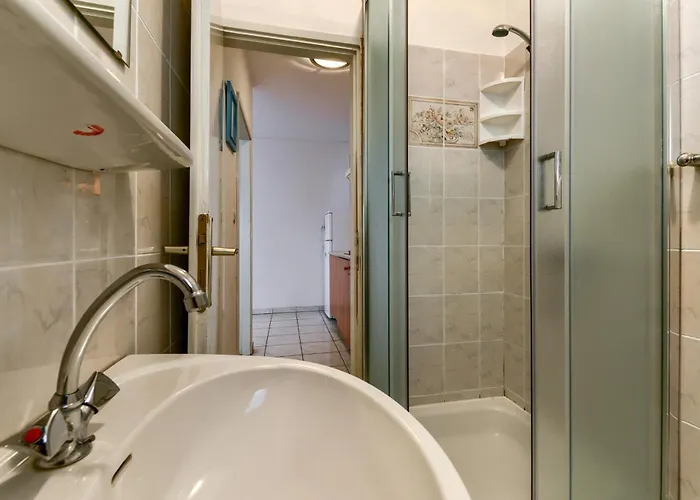 Für 4 Personen Mit Privatsphäre *